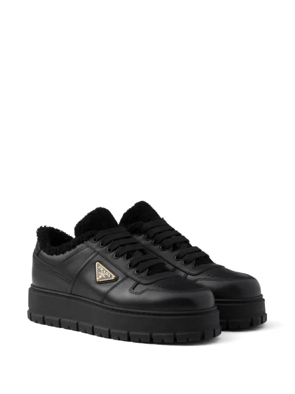 Prada レザースニーカー | ブラック | FARFETCH JP