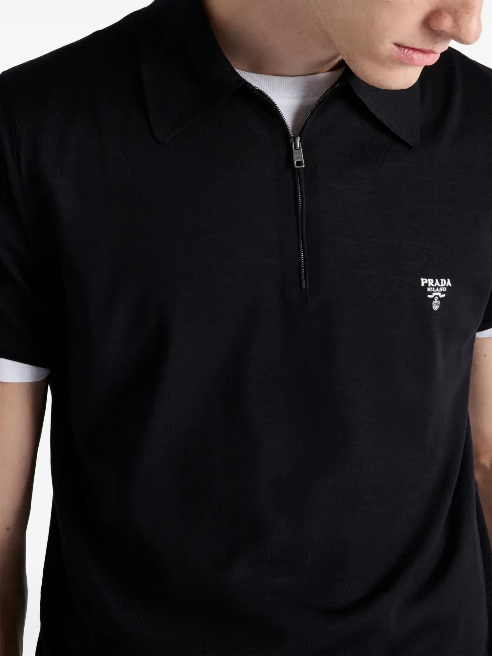 Prada Poloshirt met halve rits Zwart