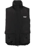 izzue logo-patch down jacket - Black