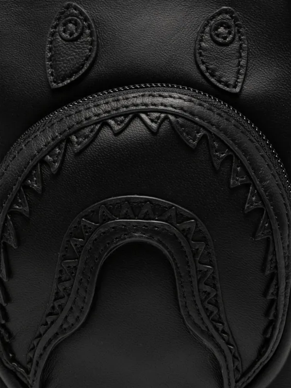 A BATHING APE® Mad Shark ミニショルダーバッグ | ブラック