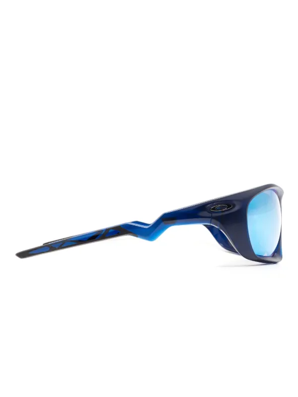 Oakley Lateralis Sunglasses | Blue | FARFETCH