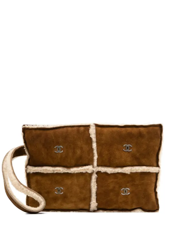 Chanel Pre-owned 2000 Shearling Suede Clutch in Brown