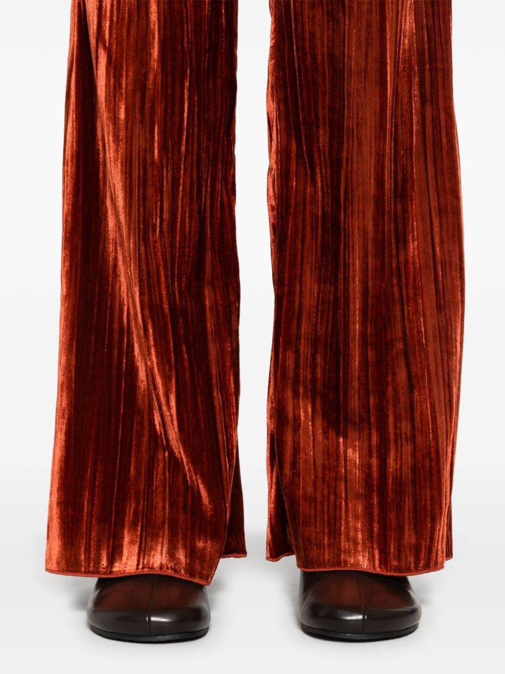 Shop Forte Forte Plissé-effect Velvet Trousers In Orange