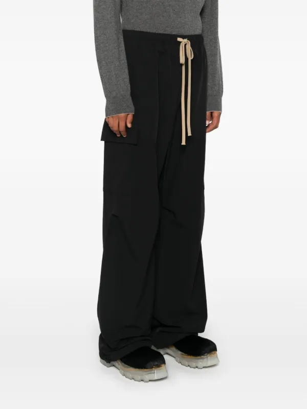 FEAR OF GOD ESSENTIALS ドローストリング カーゴパンツ | ブラック | FARFETCH JP