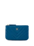 CHANEL Pre-Owned 2017-2018 Chevron Lambskin O Case pouch - Blue