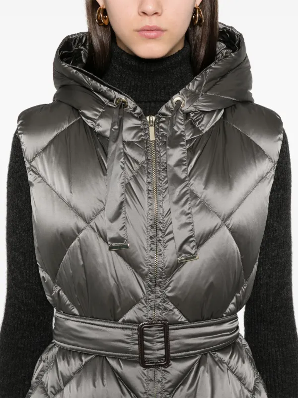 【送料&関税込】Max Mara Taffgi Gilet Max Mara Trefa Quilted Gilet In White | Editorialist