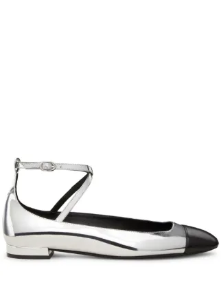 Stuart Weitzman