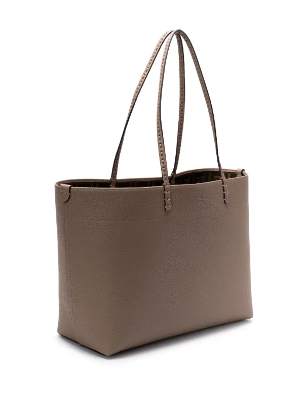 FENDI 新作 トートバッグ 人気 Selleria レザー Medium Roll Bag FENDI Medium Roll Tote Bag | Brown | FARFETCH JO