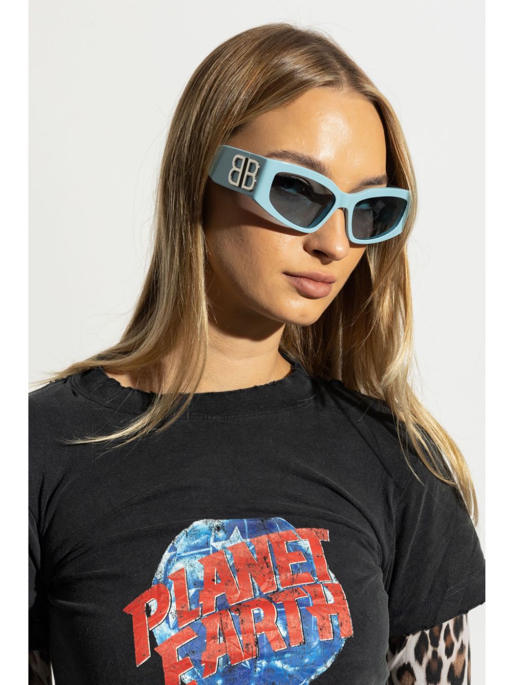 Shop Balenciaga Bossy Sunglasses In Blue