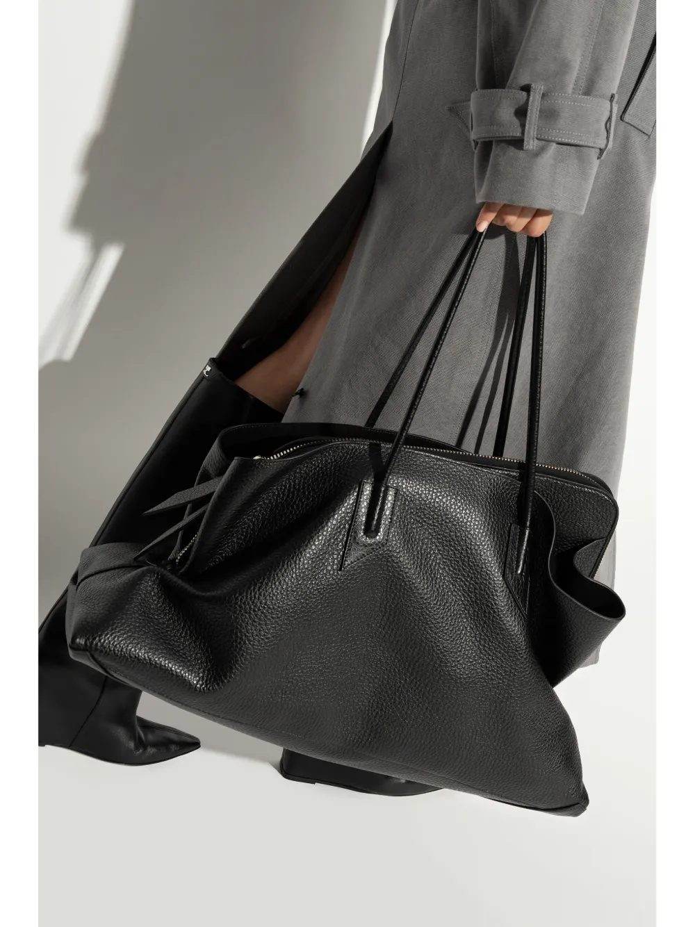 The Attico large La Passeggiata tote bag - Zwart