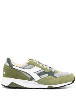 Diadora