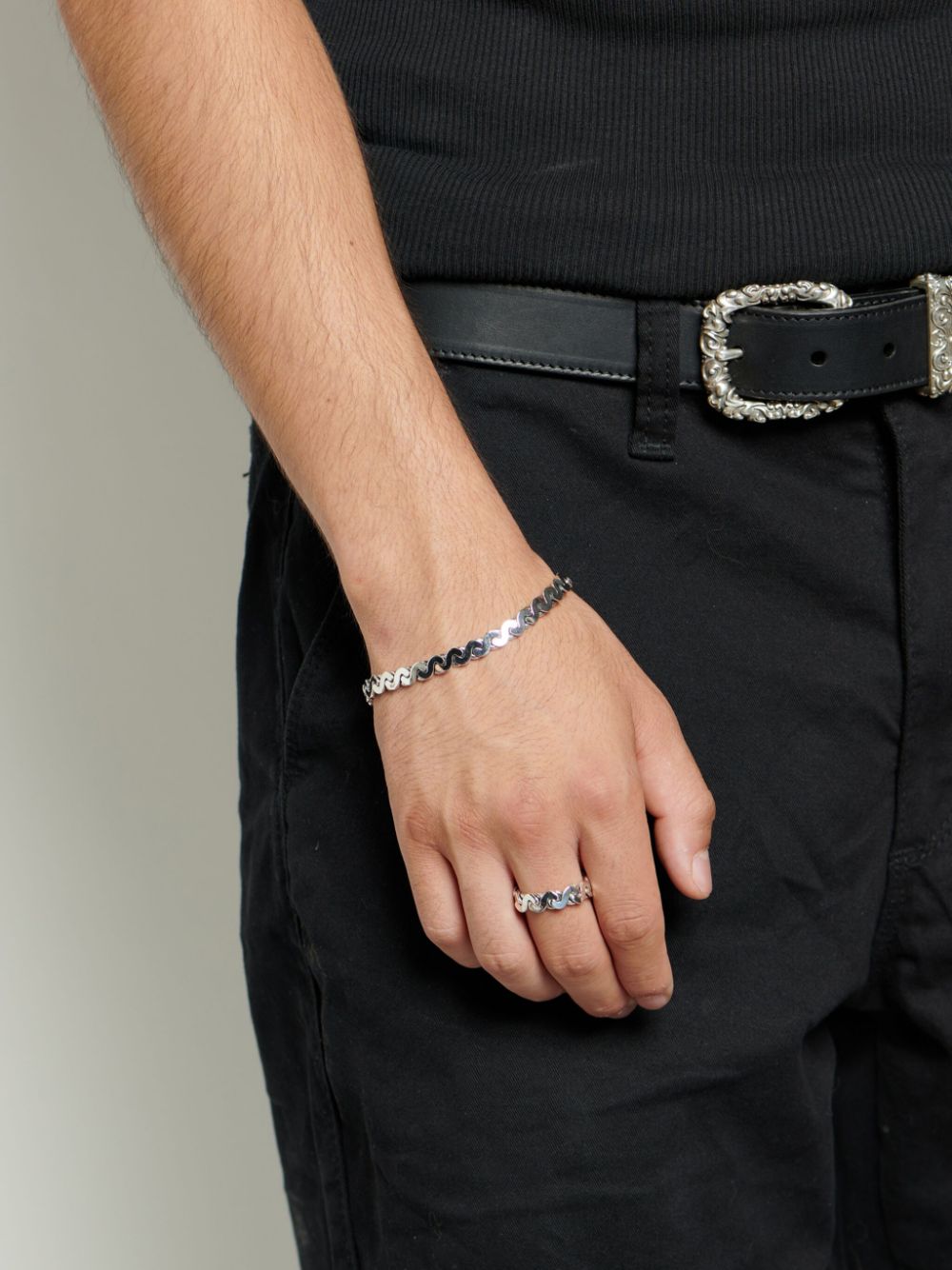 Shop Emanuele Bicocchi Infinity Loop Bracelet In Silver