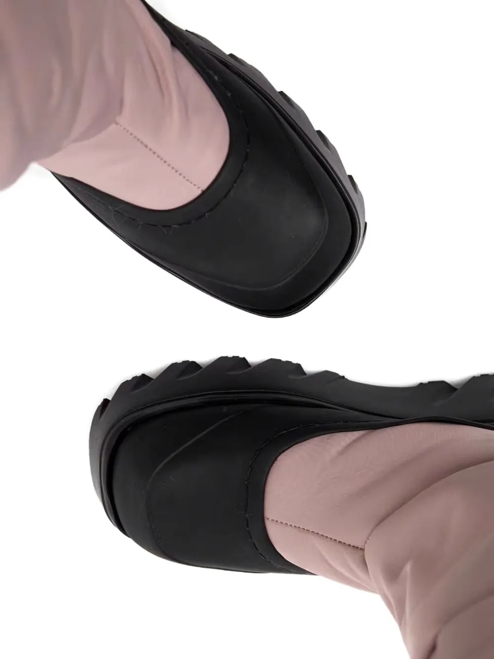 Love Moschino Quilted Heart-appliqué Boots In Pink