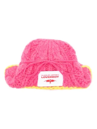 CHUNKY EARS BEANIE EXCLUSIVE in PINK