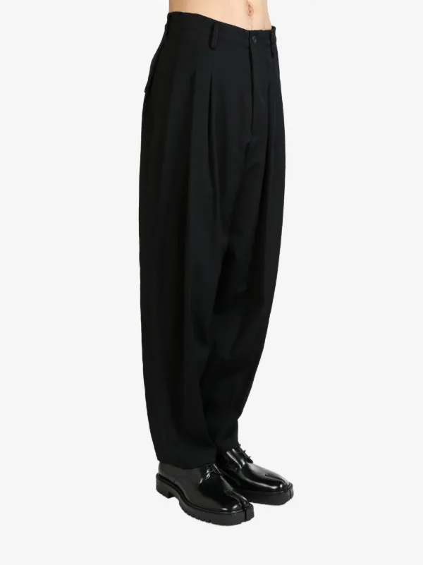 Yohji Yamamoto 8 Tucks Trousers | Black | FARFETCH