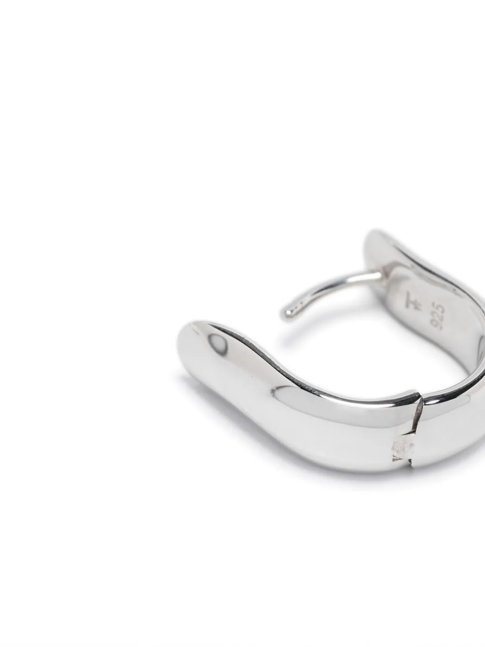 Tom Wood Small Oyster Hoop Earrings | Silver | FARFETCH BH