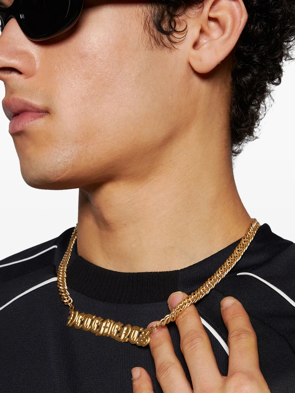 VETEMENTS collier à logo gothique | Image 2