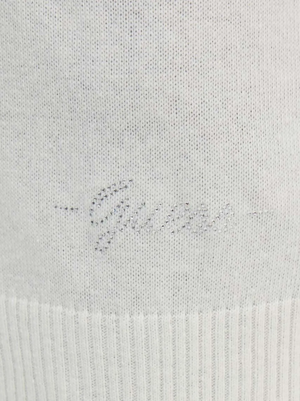 Guess Usa Logo-embellished V-neck Jumper In White