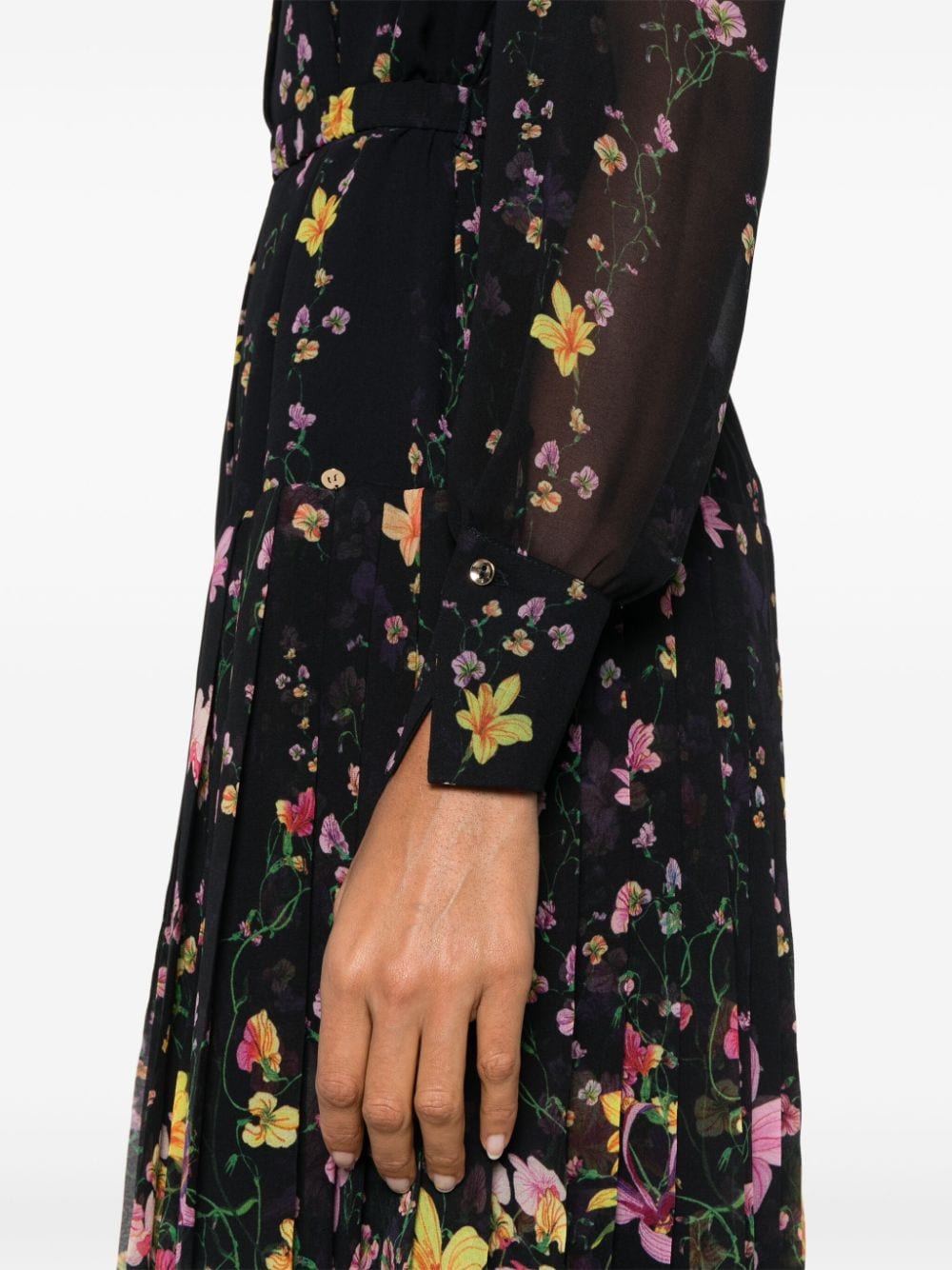 Shop Nissa Floral-print Midi Dress In 黑色