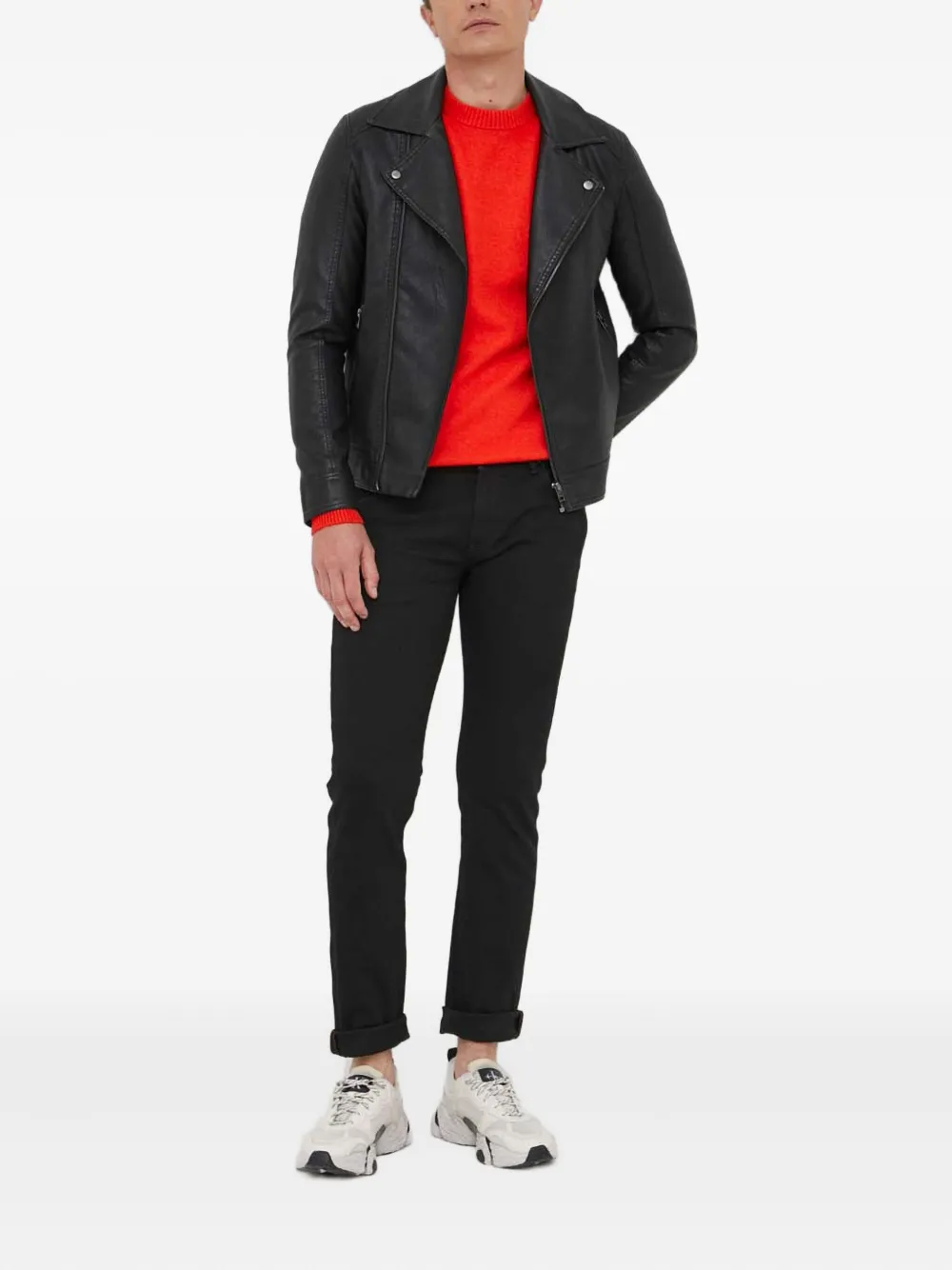 Guess Usa Logo-plaque Jeans In Black