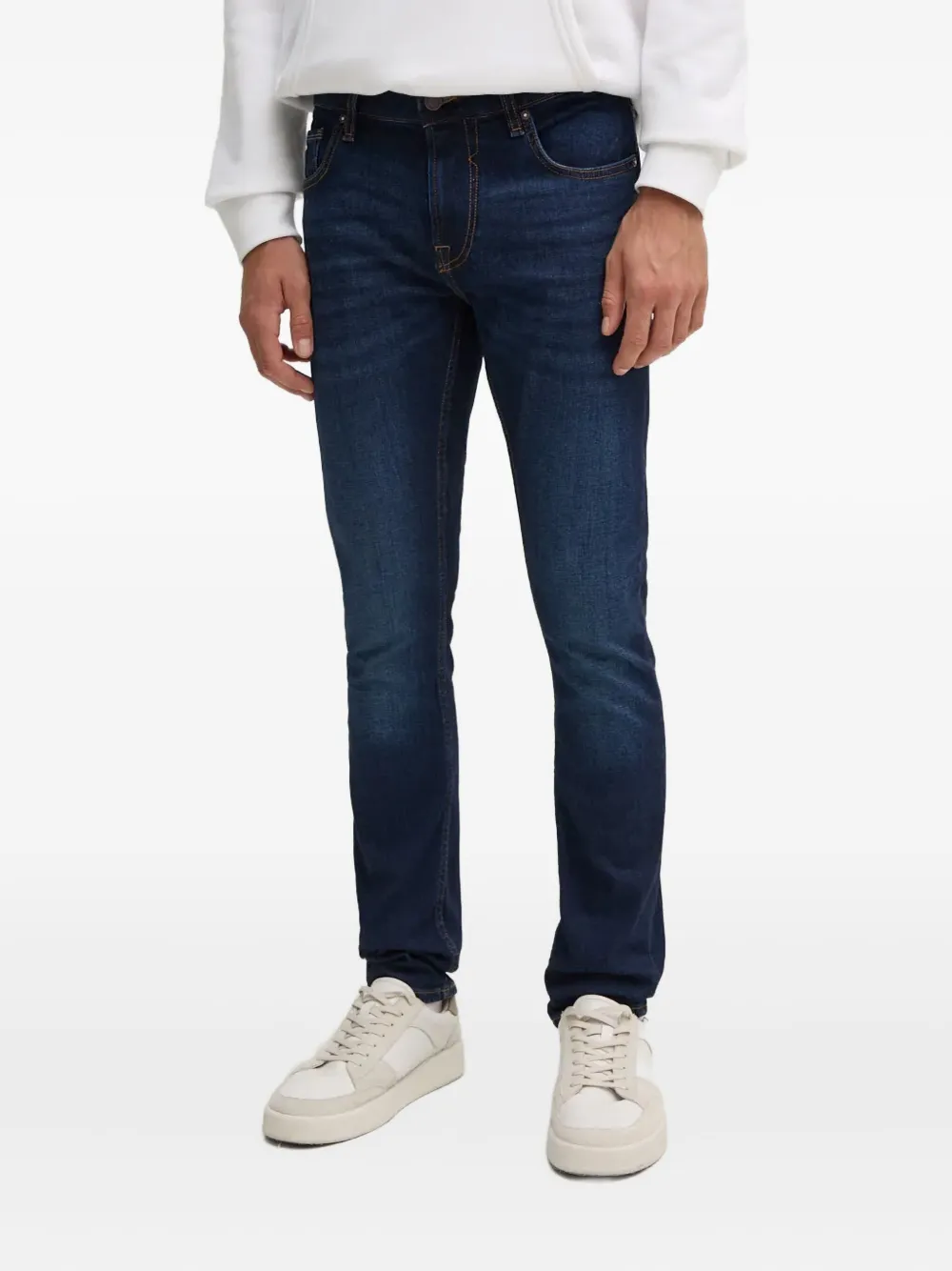 Guess Usa Logo-patch Jeans In Blue