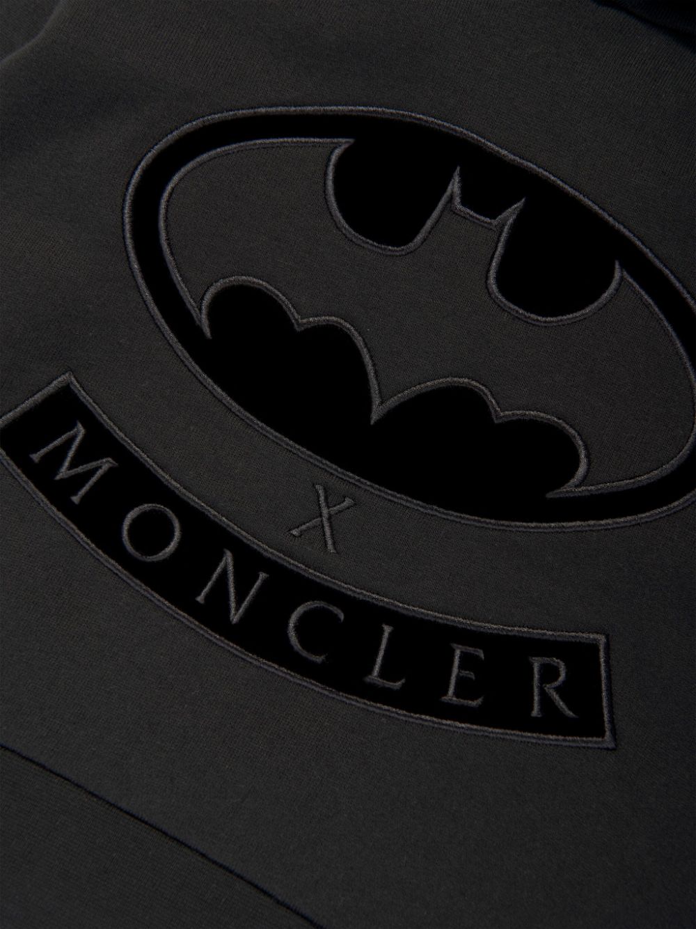 Moncler Enfant Hoodie met Batman patroon Zwart