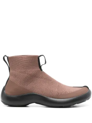 GROUNDS Orca Dotted Lace Flocky Sratch Sneakers | Black | FARFETCH SG
