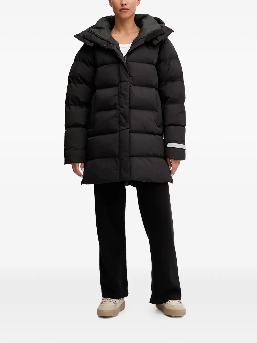 Helly Hansen Aspire hooded padded jacket | Chamarras capitonadas | Image 2