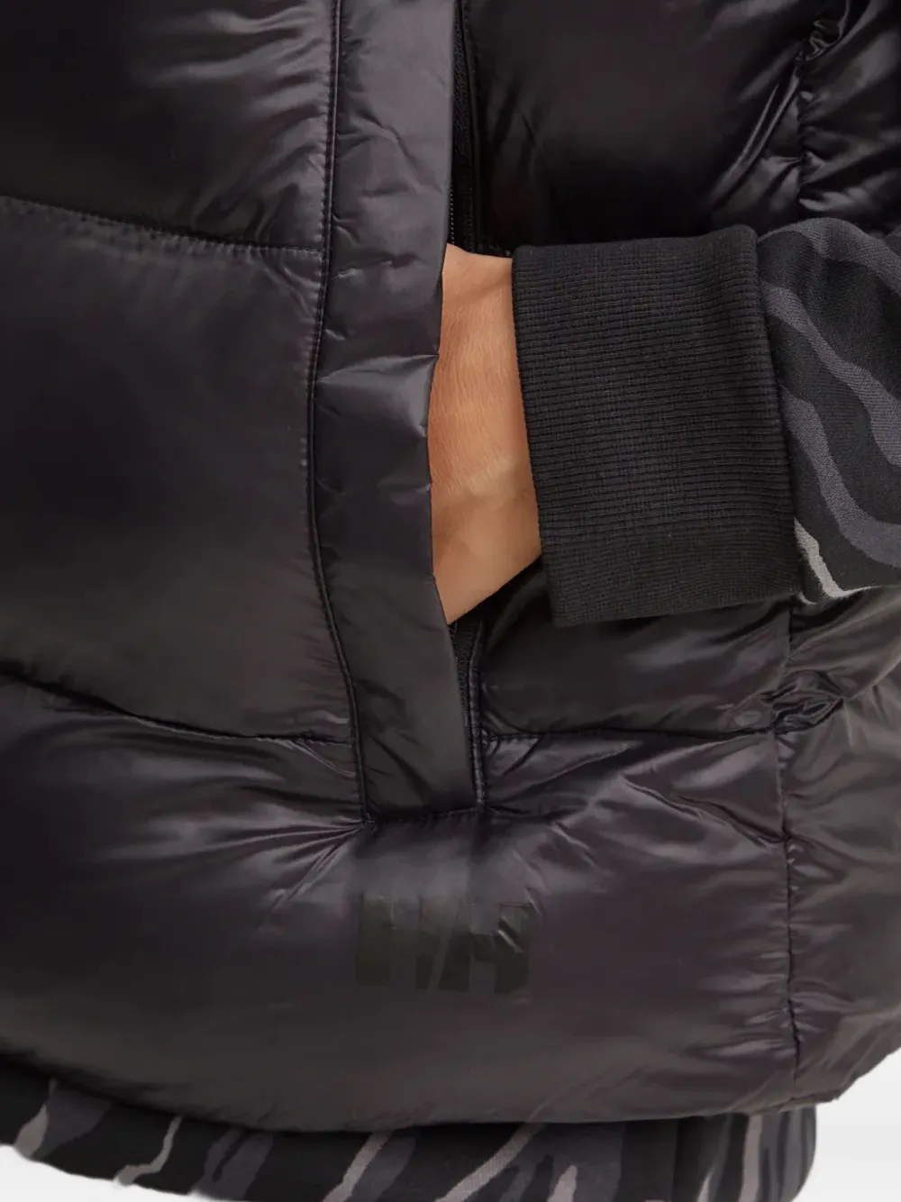 Helly Hansen Jade Padded Funnel-neck Gilet In Black