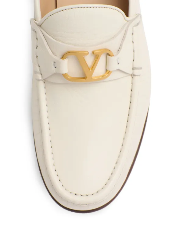 【関税&送料込】Valentino Garavani Ivory Leather Vlogo Signa Valentino Garavani Ivory leather VLogo Signature loafer