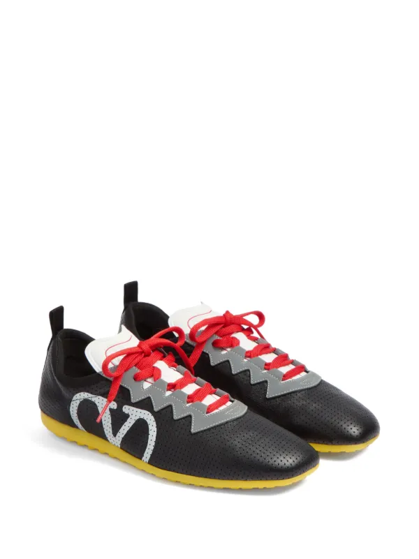 Valentino Garavani Vロゴ スニーカー | ブラック | FARFETCH JP