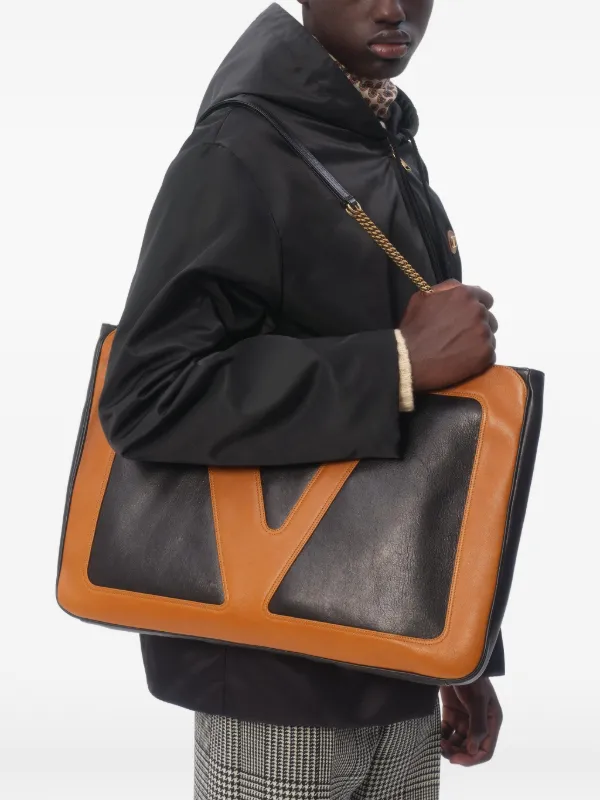Valentino Garavani Vロゴ ウインドブレーカー | ブラック | FARFETCH JP