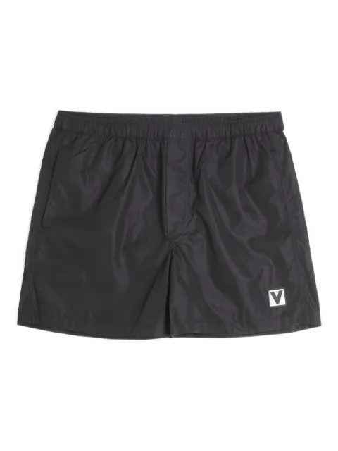 Valentino Garavani shorts de playa con parche Chez