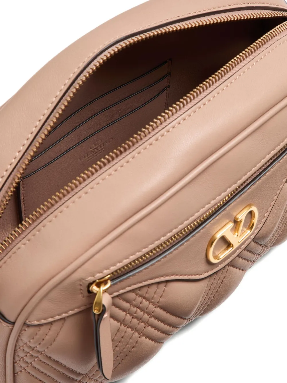 Valentino Garavani Quiltie 67 ショルダーバッグ M | ピンク