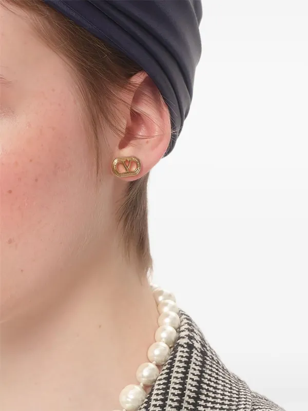 【関税・送料込み】Valentino Garavani OVALETTE EARRINGS Valentino Garavani Ovalette Earrings | Gold | FARFETCH