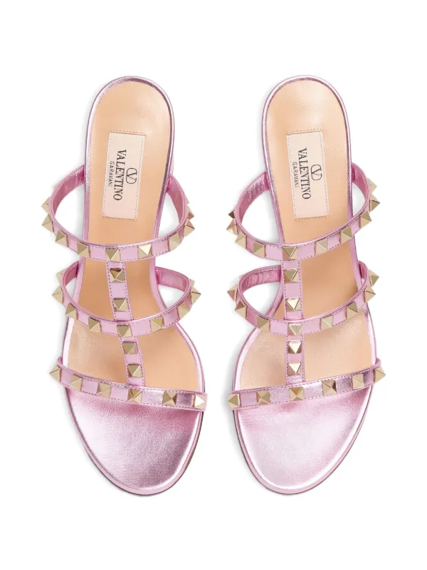 Valentino Garavani ロックスタッズ サンダル | ピンク | FARFETCH JP