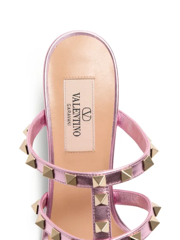 Valentino Garavani ロックスタッズ サンダル | ピンク | FARFETCH JP