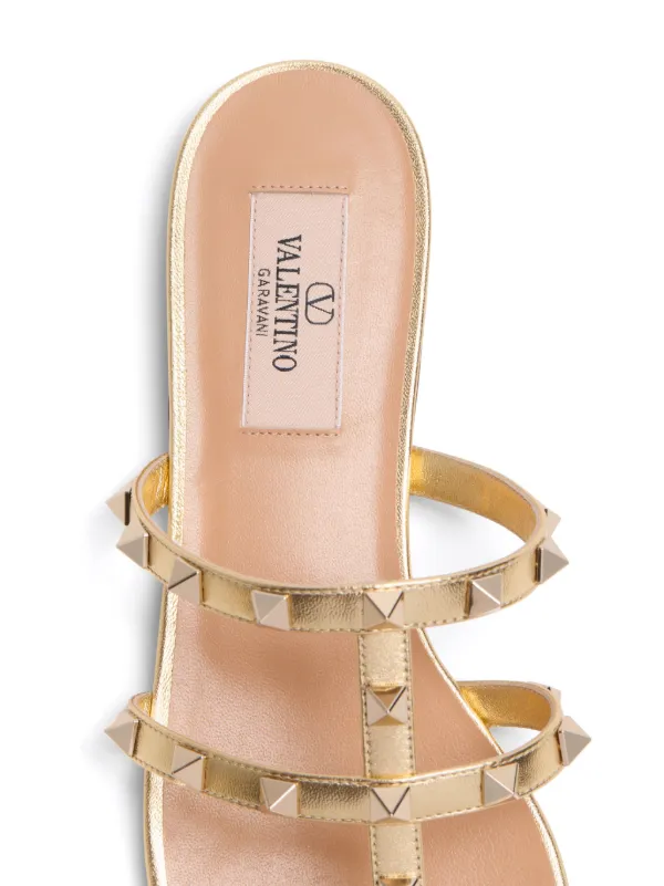 VALENTINO ヴァレンティノ ゴールド スタッズ サンダル Valentino Garavani ロックスタッズ サンダル | ゴールドトーン