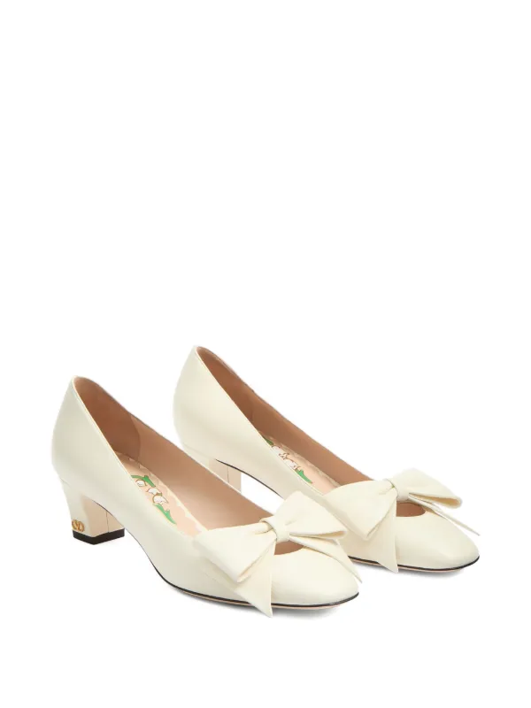 Valentino Garavani リボンディテール パンプス | ニュートラル
