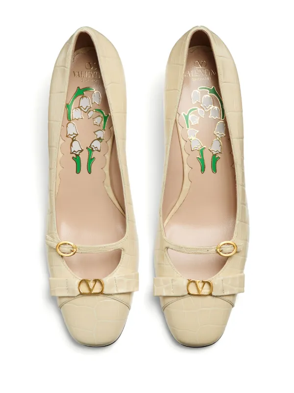 Valentino Garavani 45mm Bowow Décolleté Pumps | Neutrals