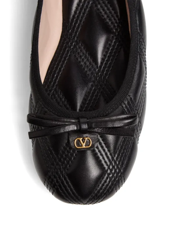 フラットシューズ VALENTINO GARAVANI QUILTIE 67 LEATHER BALLET FLATS Valentino Garavani Quiltie 67 Ballet Flats | Black | FARFETCH GE