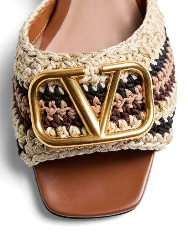 【VALENTINO】Vロゴシグネチャーオープントゥ ウェッジサンダル Vロゴ シグネチャー グレイン カーフスキン ウェッジサンダル