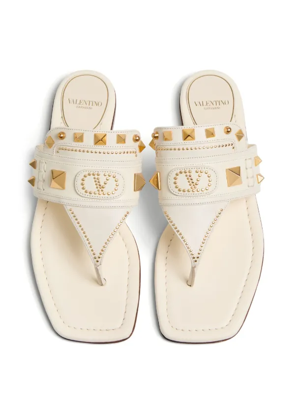 【関税&送料込】Valentino Garavani Plaster Caster Sandals In Valentino Garavani Plaster Caster Thong Sandals | White
