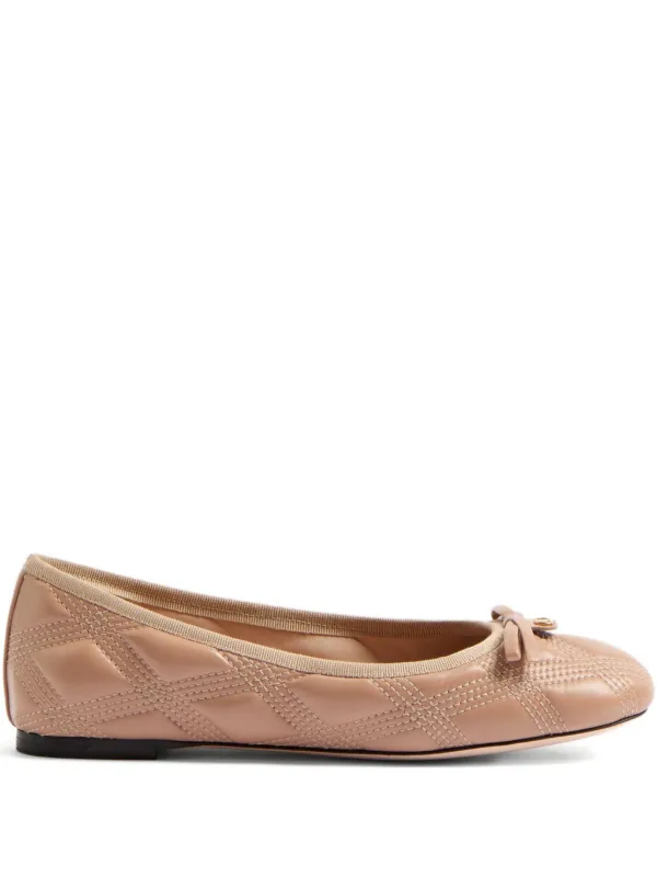 Valentino Garavani Quiltie 67 Ballet Flats in Pink