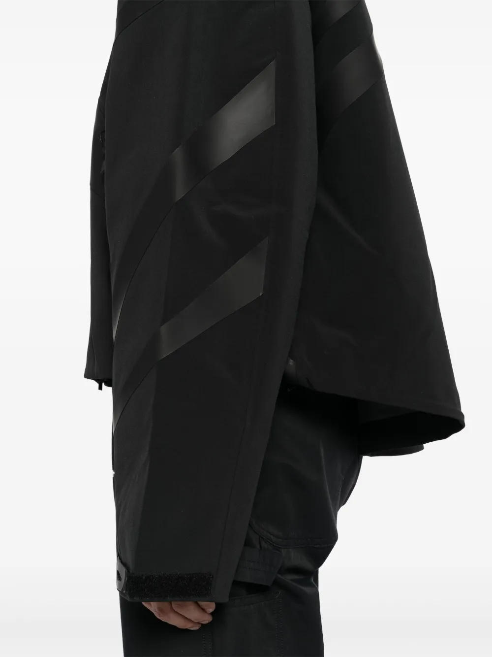 HELIOT EMIL Insterno Technical Jacket | Black | FARFETCH