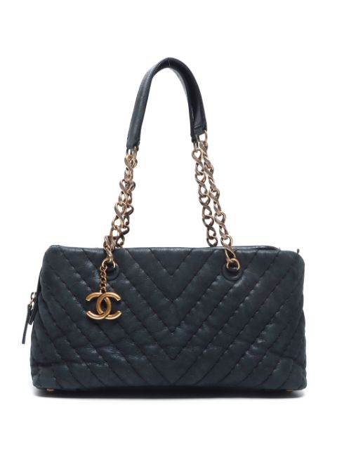 CHANEL 2011 V-stitch handbag Women