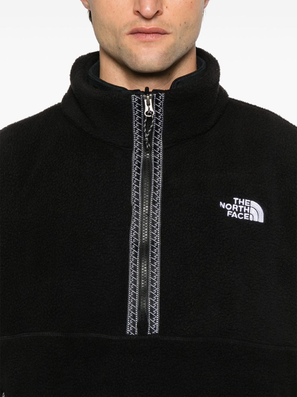 Shop The North Face Tnf Fleeski Sweatshirt In 黑色