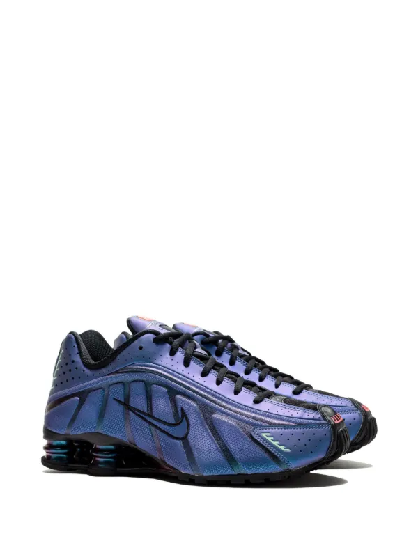 Nike Shox R4 “Iridescent/Black” ブレスレット | ブルー Nike Shox R4 “Iridescent/Black” ブレスレット | ブルー