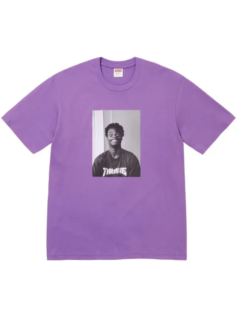 Supreme playera Harold "Purple" de SUPREME x Thrasher