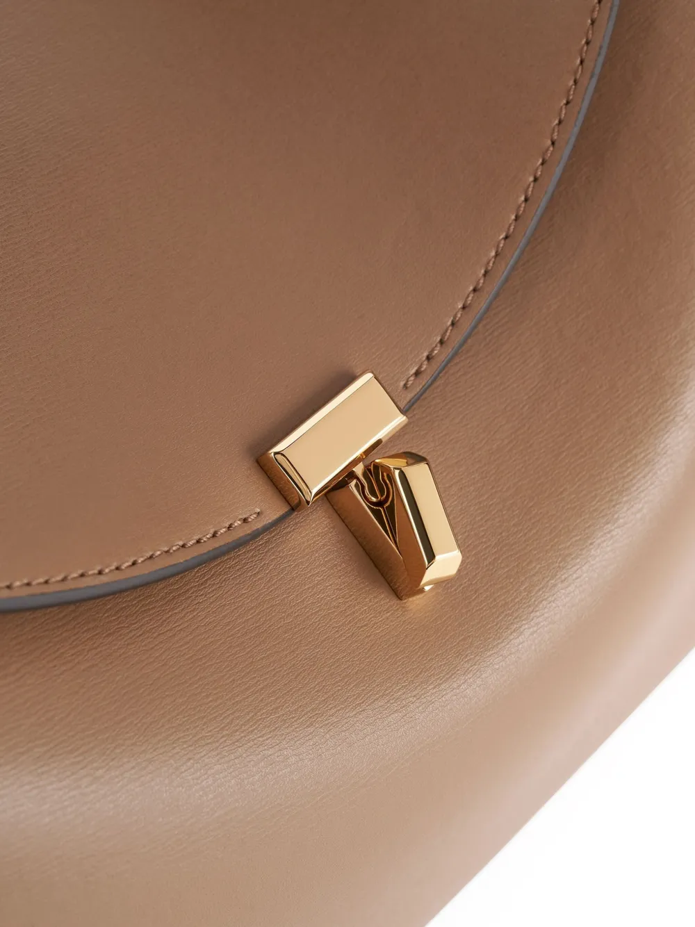 TOTEME T-lock Leather Top Handle Camel | Brown | FARFETCH